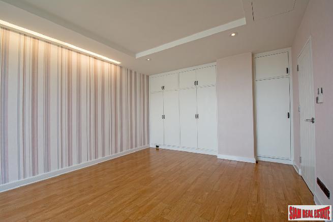 Casa Viva | Newly Renovated Stunning 3 Bed Corner Unit Condo at Ekkamai Soi 12-8
