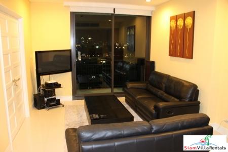 One Bedroom Apartment in Contemporary, Spanish-Style Complex on Sukhumvit 22-6