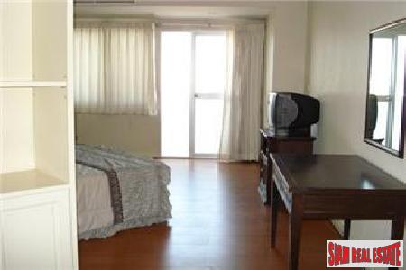 Witthayu Complex | Large Two Bedroom Condo for Sale Near Phloen Chit BTS-3