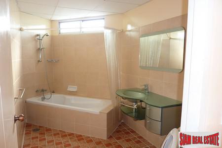 Witthayu Complex | Large Two Bedroom Condo for Sale Near Phloen Chit BTS-7
